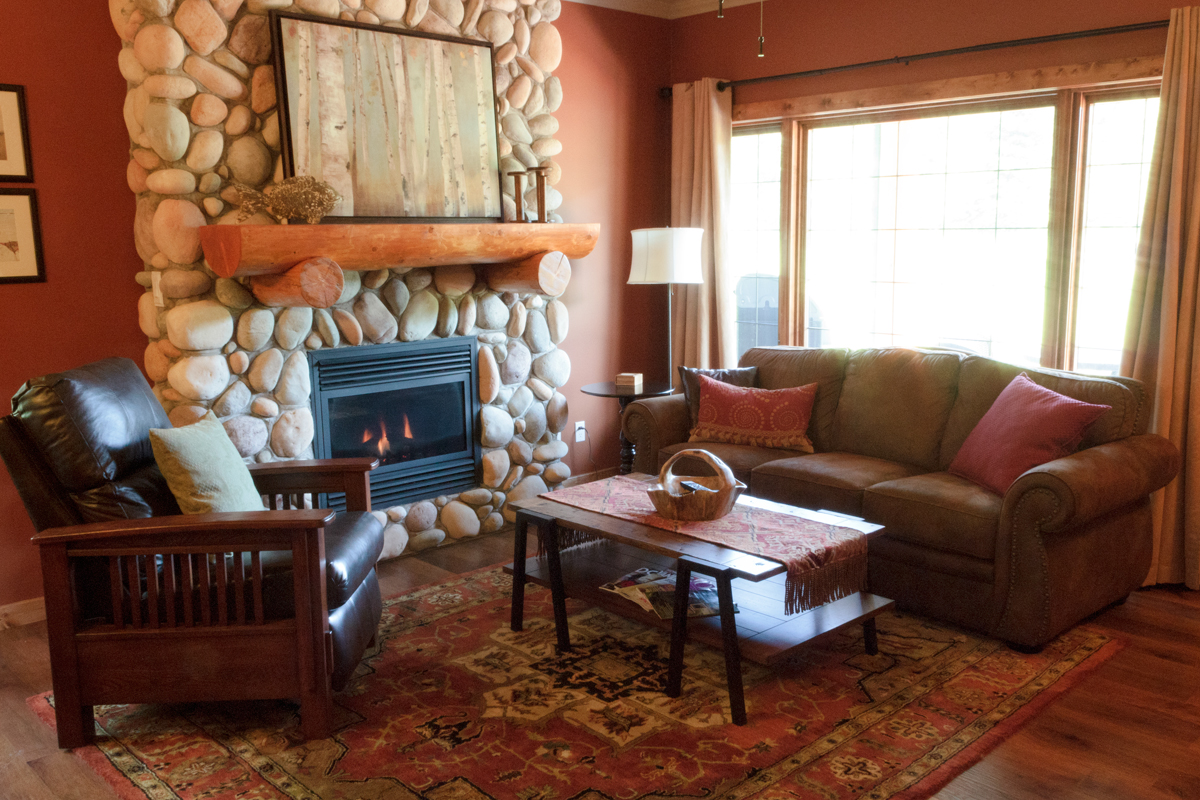 Fireside Cottage ~ The Prairie Creek Inn
