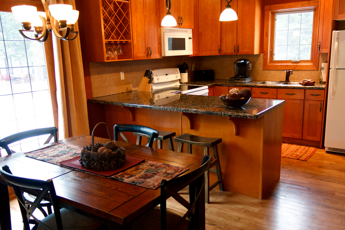 Creekside Cottage Kitchen | The Prairie Creek Inn