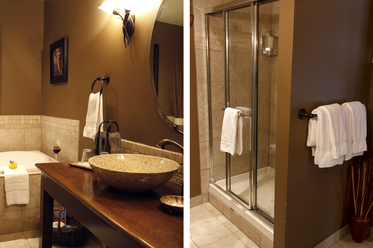 Explorers Suite Vanity Shower | The Prairie Creek Inn